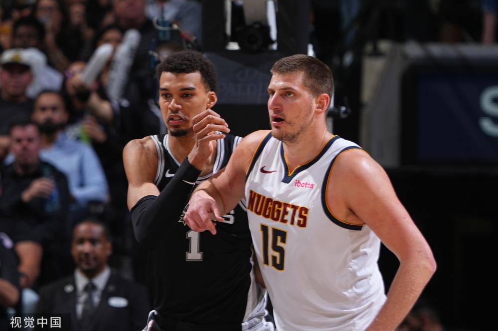 上赛季的球 上赛季的球